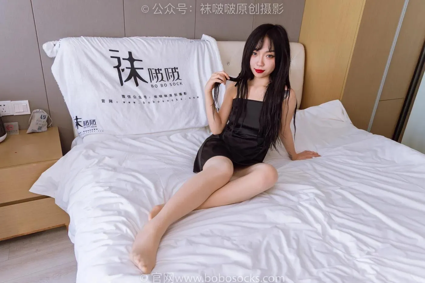 [BoBoSocks袜啵啵]NO.170 周周-两双高跟凉鞋、油亮肉丝、厚肉丝、两双丝袜叠穿 [158P]插图5